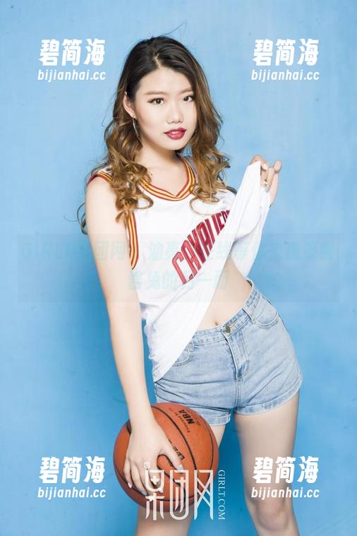GIRLT果团网 - 油亮，在线等你来感受酸酱兔的另一面