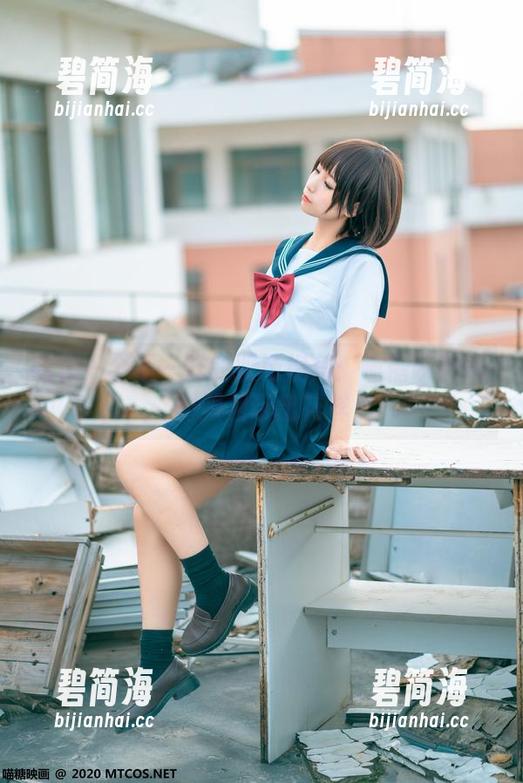 给你一个不一样的职场视角：喵糖映画OL制服裙玩出花样