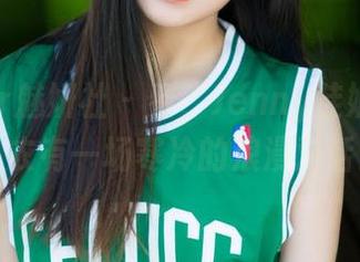 MiStar魅妍社 – 看，Jenny佳妮和她的毛衣有一场寒冷的浪漫对话！