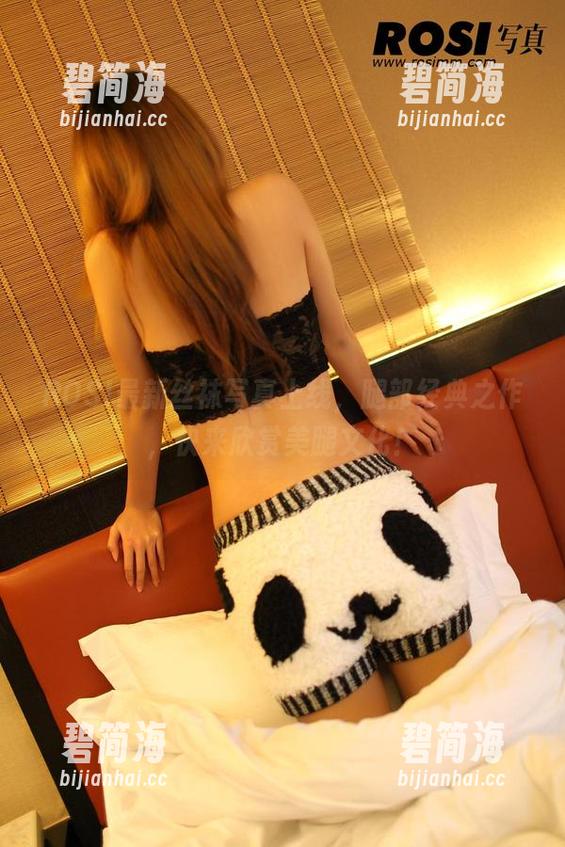 ROSI最新丝袜写真上线，腿部经典之作，快来欣赏美腿文化！