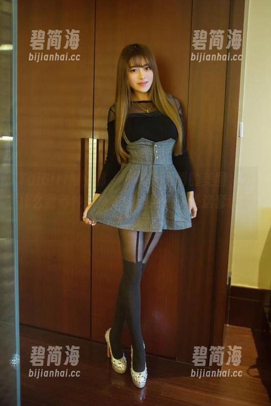 TuiGirl推女郎 - 看完王明明的美图，为什么我有种想换衣服的冲动，是这套装惹的祸？