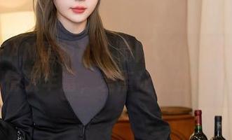 XINGYAN星颜社 – 易阳Silvia的高清图集：剧情太丰富，差点让人生气了啧啧！