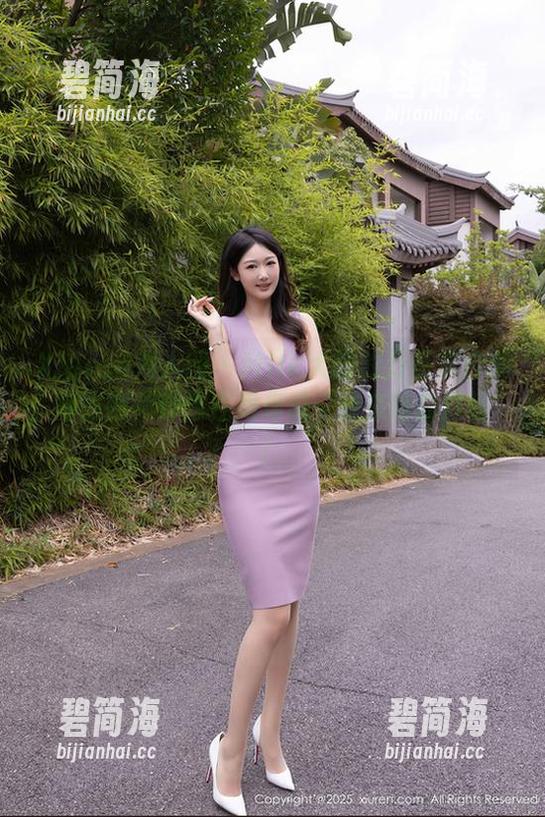 Xiuren秀人网 - Milk大萌的万圣节合集：每张照片都像在跟你说“快来陪我打怪”！
