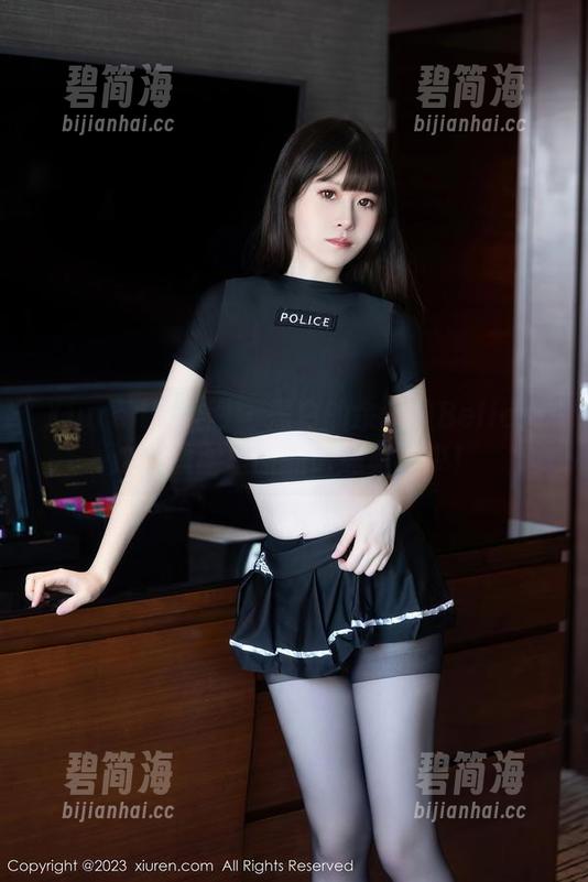 Xiuren秀人网 - 黑白的佘贝拉Bella：这幅原图里面的话题真不少！