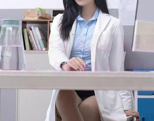 Xiuren秀人网 – 冷月yuer和她的短裙，两者相得益彰，传说中的惊人图片资源！