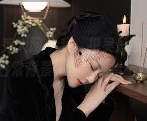 Xiuren秀人网 – 我，把吴思晚的美图当成日常背景，闲聊随机上线！