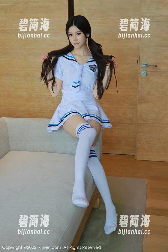 Xiuren秀人网-周于希 Xiuren秀人网 - 周于希的私拍图集,街头时尚和制服穿搭的奇趣碰撞