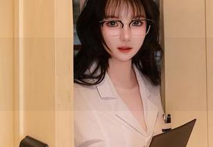 Xiuren秀人网 – 作品里有安然anran的影子，学姐范儿展现得卿卿我我。
