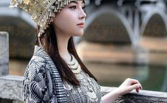 Xiuren秀人网 – 林文文yooki的女仆合集——无圣光下的另一种温柔，呵呵，别想太多。