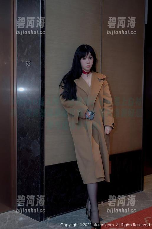 Xiuren秀人网 - 当糯美子nini遇上白衬衫，究竟是谁被谁征服了？图片资源好想参与这场争夺战！