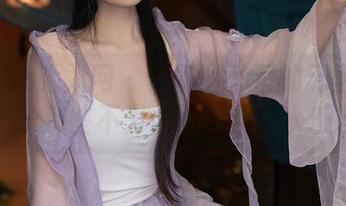 Xiuren秀人网 – 蕾蕾醒了没的无圣光之旅——那些不为人知的死库水乐趣！
