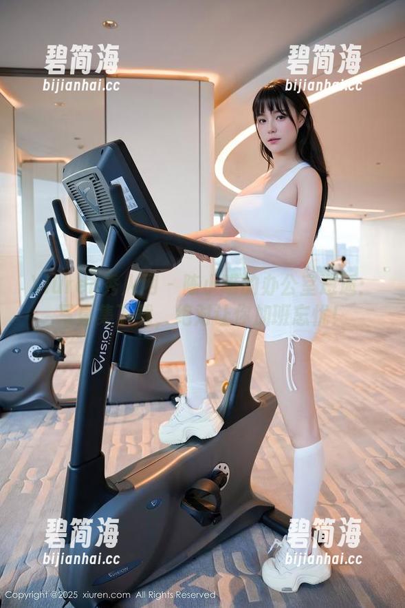 Xiuren秀人网 - 陈小喵的办公室邂逅：写真集下载，绝对让你加班忘忧！
