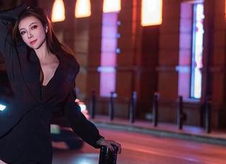 Xiuren秀人网 – 陈雅漫VICKY的最新棉袜，这不就是想让我多瞧一瞧的节奏吗？