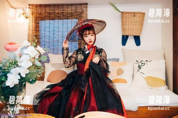 最新发布！yeeun孙乐乐甜心写真，岁月静好，糖果也没工夫抢戏！