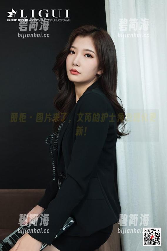 丽柜 - 图片来了，文芮的护士角色进化更新！