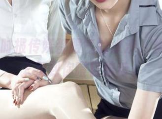 丽柜 – 时报传媒都服气的汐汐，丝袜写真火辣到你瞪目结舌。