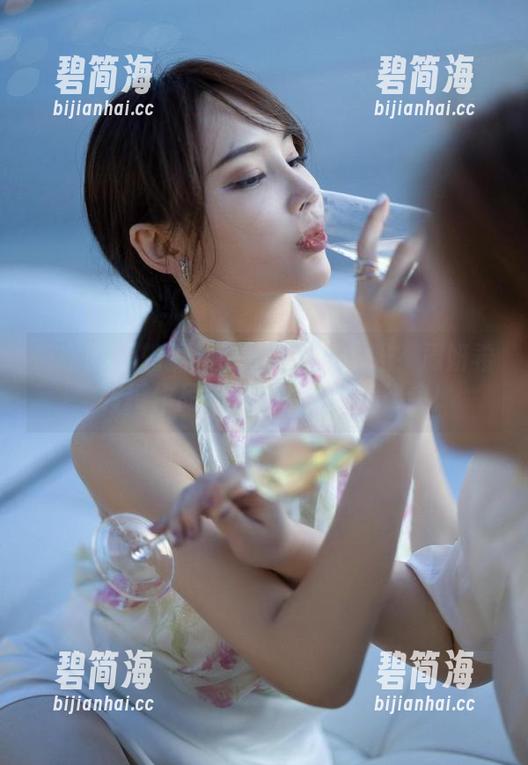 微密圈 - 想提升你的自拍技术吗？周妍希来传授作品分享的‘尬聊’秘诀！