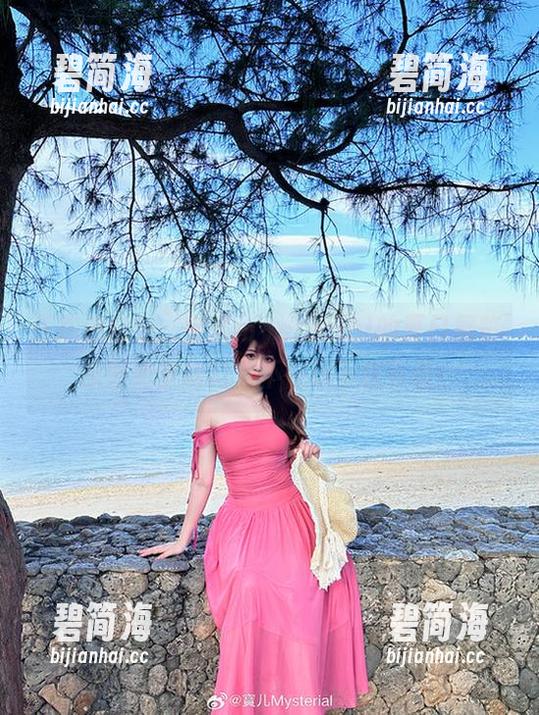 正在进行中，宝儿mysterial的夏日展览-原图如梦如幻，不在线下载可惜！