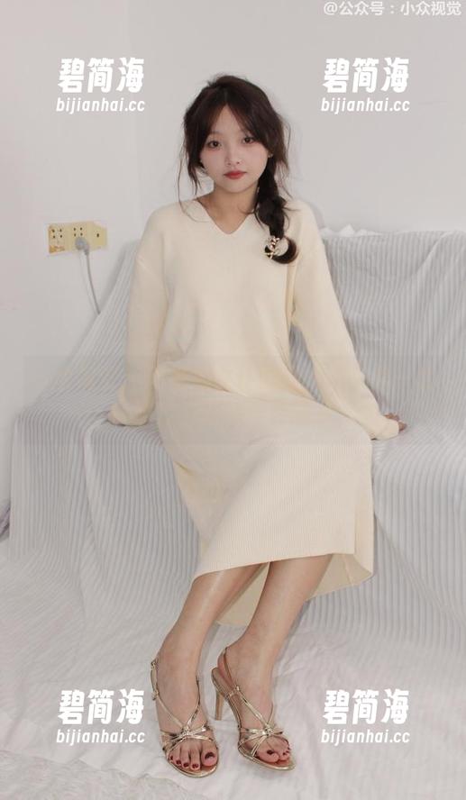 小众视觉 - 珂老师女仆图集：不只是一套照片，还有各种暗示
