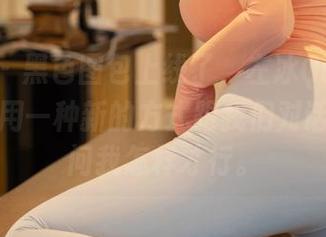尤蜜荟 – 黑色图包上线了，左冰Queen你好像在用一种新的方式跟我们对话——别问我怎样才行。