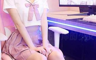 尤蜜荟 – 这全套图集里的菲儿，偶尔发个呆，就像是时光停滞的少女！