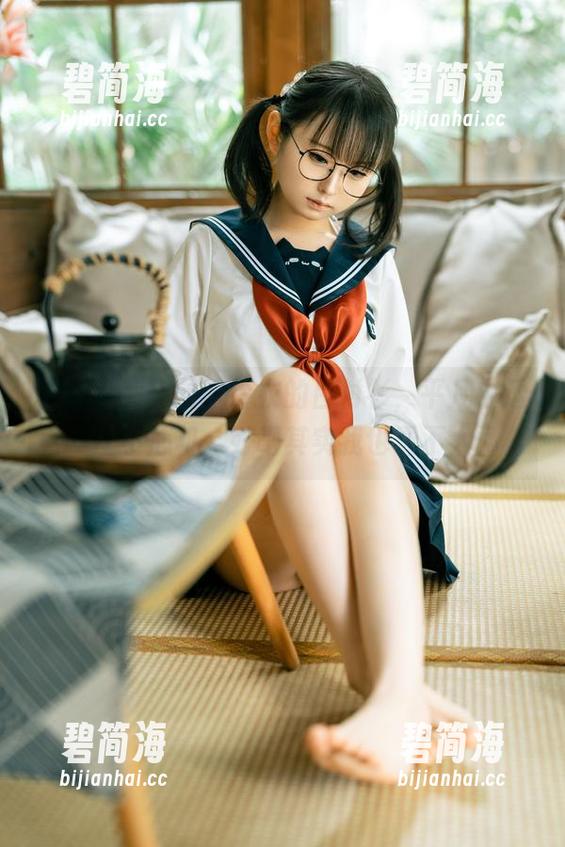 全新合集：幼水铃衣的白衬衫，平凡中透着一丝小心机，好吧其实我也看不太懂。