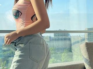 微密圈 – 除了书本，教室的美还藏着张思允nice的图集，怪不得每一张都让人想多看几眼。