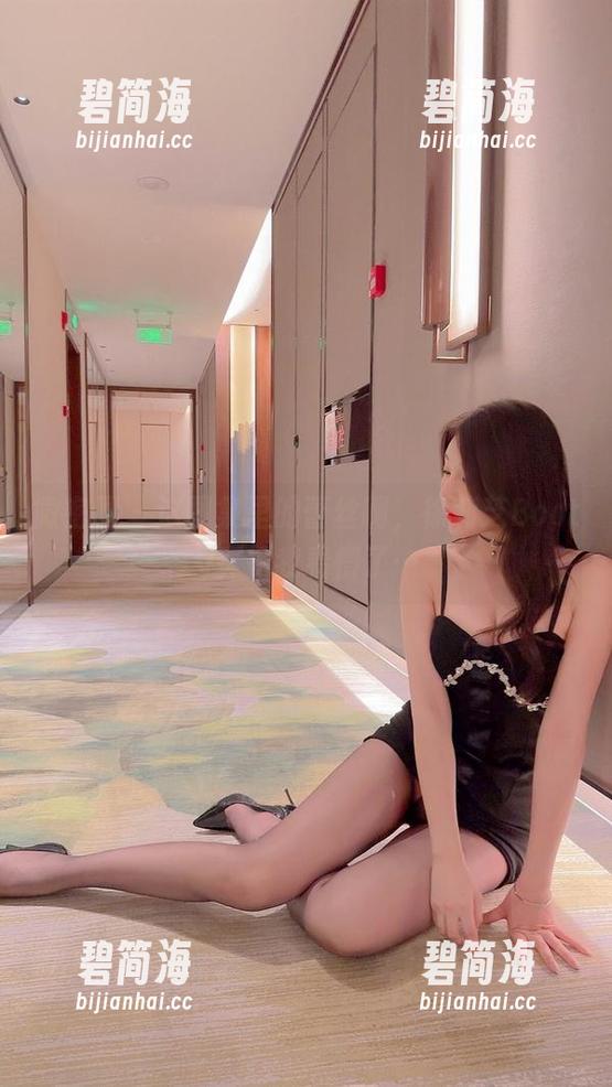微密圈 - 这图集里的蕾丝啊，徐莉芝Booty真把我看懵了…