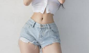 微密圈 – 有文茜cool的少女图包做后盾，交换分享也变得高端