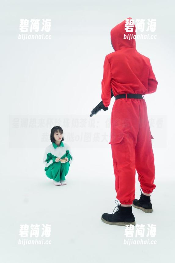 星澜想来杯珍珠奶茶说：你你你，快来看我的朦胧ol图集大分享！