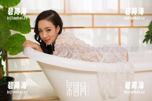 果团网 - 黄歆苑秀出礼服暴击：那些高清美图背后的奇遇记