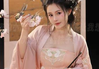 桃暖酱的小黑丝，原图全套竟让我想起那次意外的捡袜子！