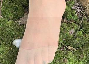 微密圈 – 让桃脱了带你漫游，其实是粉色的高清写真
