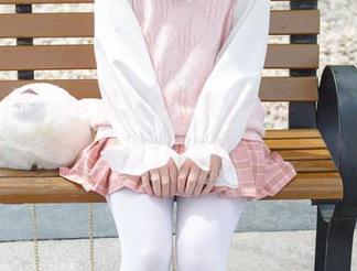 森萝财团 – 小奶糕Milky制服图，给我一份高清原图，保证让你忍不住再看一遍！