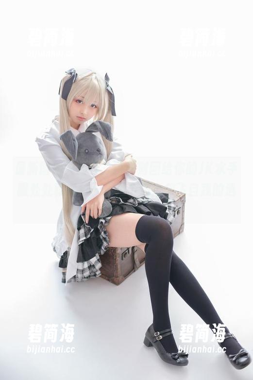 最新图册大公开，森萝财团给你的JK水手服处处藏玄机——是个适合放飞自我的选手！