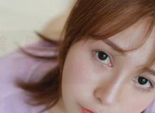 模范学院 – 别眨眼！噜噜妞儿最新裸足写真集送来一阵清新风。