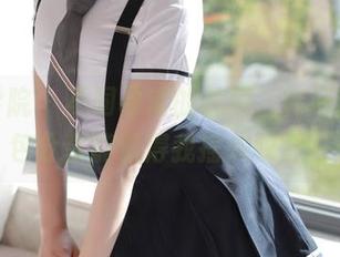 模范学院 – 不同寻常的礼服，韩好甜的图包分享能看得我摇头叹息。
