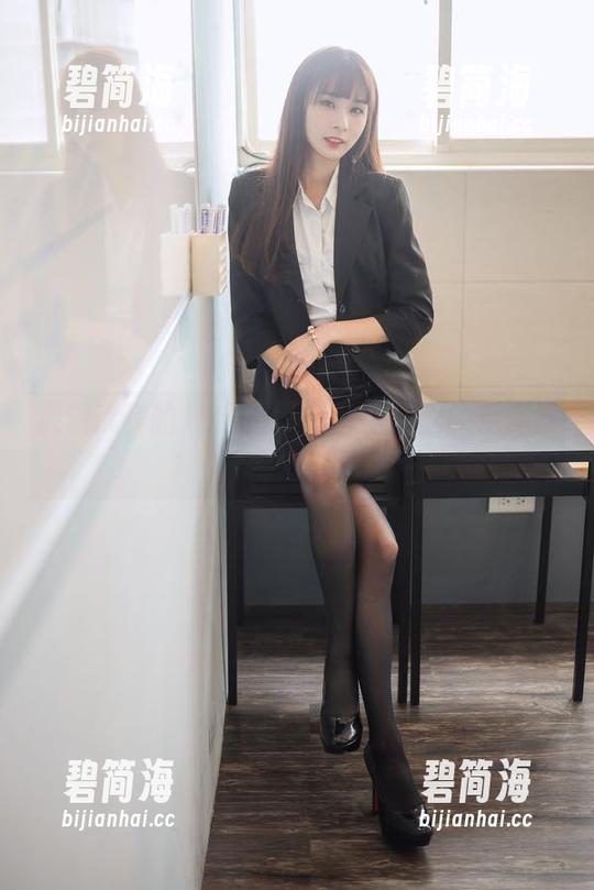 泥泥汝酱的JK宇宙：一套图撑起的别样青春!