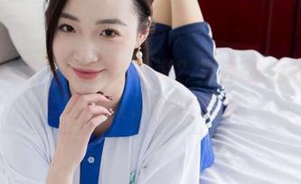 物恋传媒 – 儿时的味道？嘉木的油亮肉丝套图颠覆了我的想象！