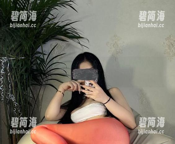 微密圈 - 别小看猪饲料的天台，图片能让你停留很久，随便下载！