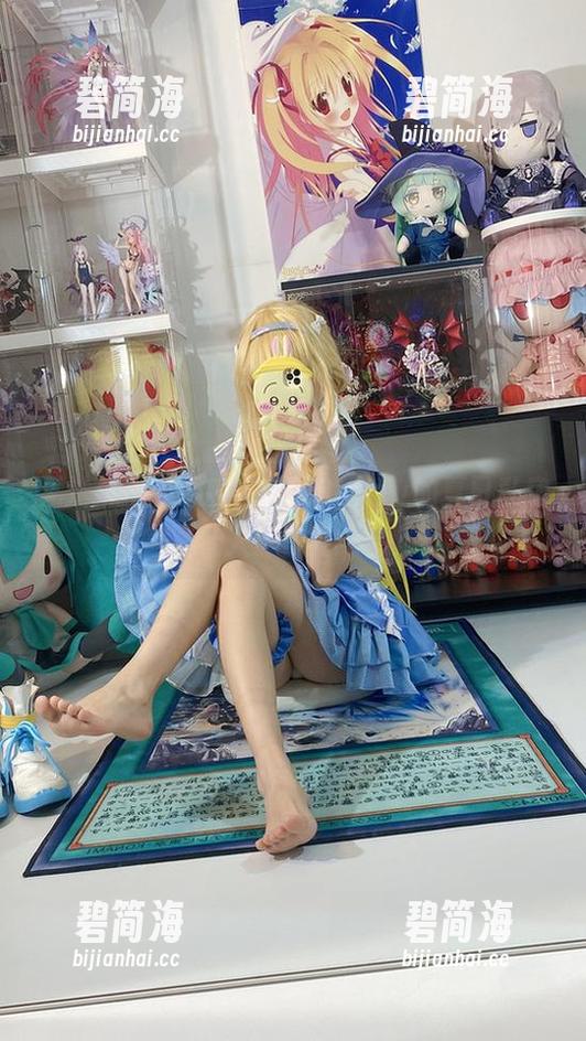 无法抗拒的诱惑，白栎Shirly的夏日私房美图让人想多看一会儿。