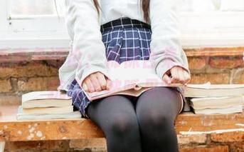 神乐坂真冬评论：棉袜合集，风中袜子的抗议会被听见吗？