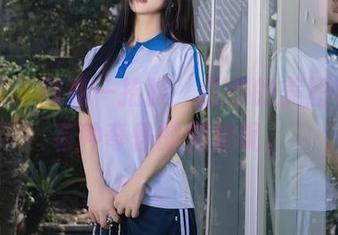 秀人网 – 随意一抬腿，俞漫的美图和白裙有种奇怪的默契呢。