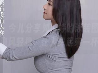 秀人网 – 今儿分享刘婷婷的泳装图包，彷佛那里海风轻拂，让人想起来一杯冰饮。