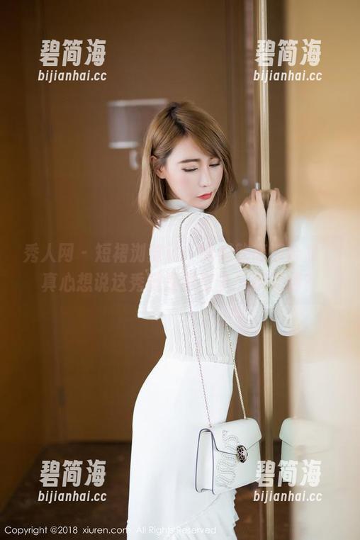 秀人网 - 短裙浏览记：舞媚歆高清合集，真心想说这秀腿是经过多少次美颜？