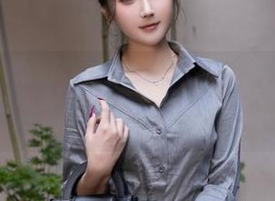秀人网 – 职业装vs阿汁：长得漂亮也有职业风险！免费图片快看。