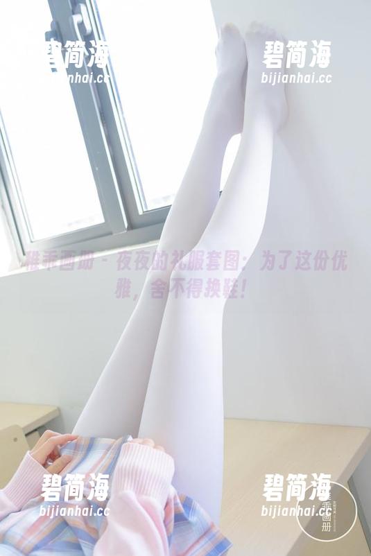 稚乖画册 - 夜夜的礼服套图：为了这份优雅，舍不得换鞋！