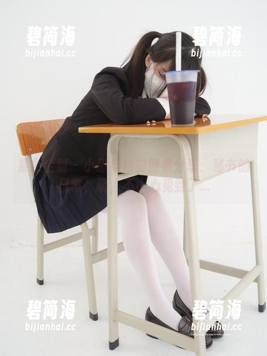 紧急企划 - 小恩与她的图集分享：秘书的日常，呃，不小心见到了...