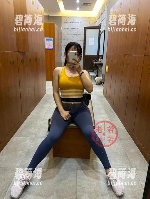 微密圈 - 若若老师的水手服合集：萌到炸，别说我没有提醒过你哦！