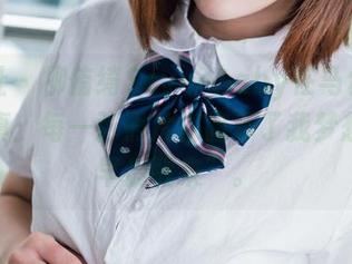 菠萝社 – 柳侑绮Sevenbaby在马尔代夫的写真：每一张照片都暗示了我梦想的“早晨醒来”。